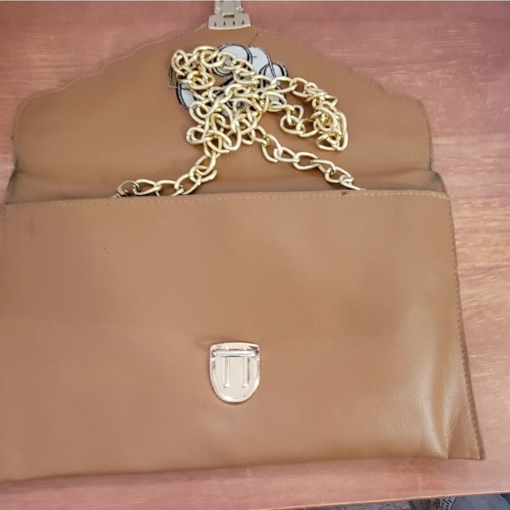 MONOGRAMMED CROSSBODY CLUTCH (ARL INITIALS) - Picture 16 of 16